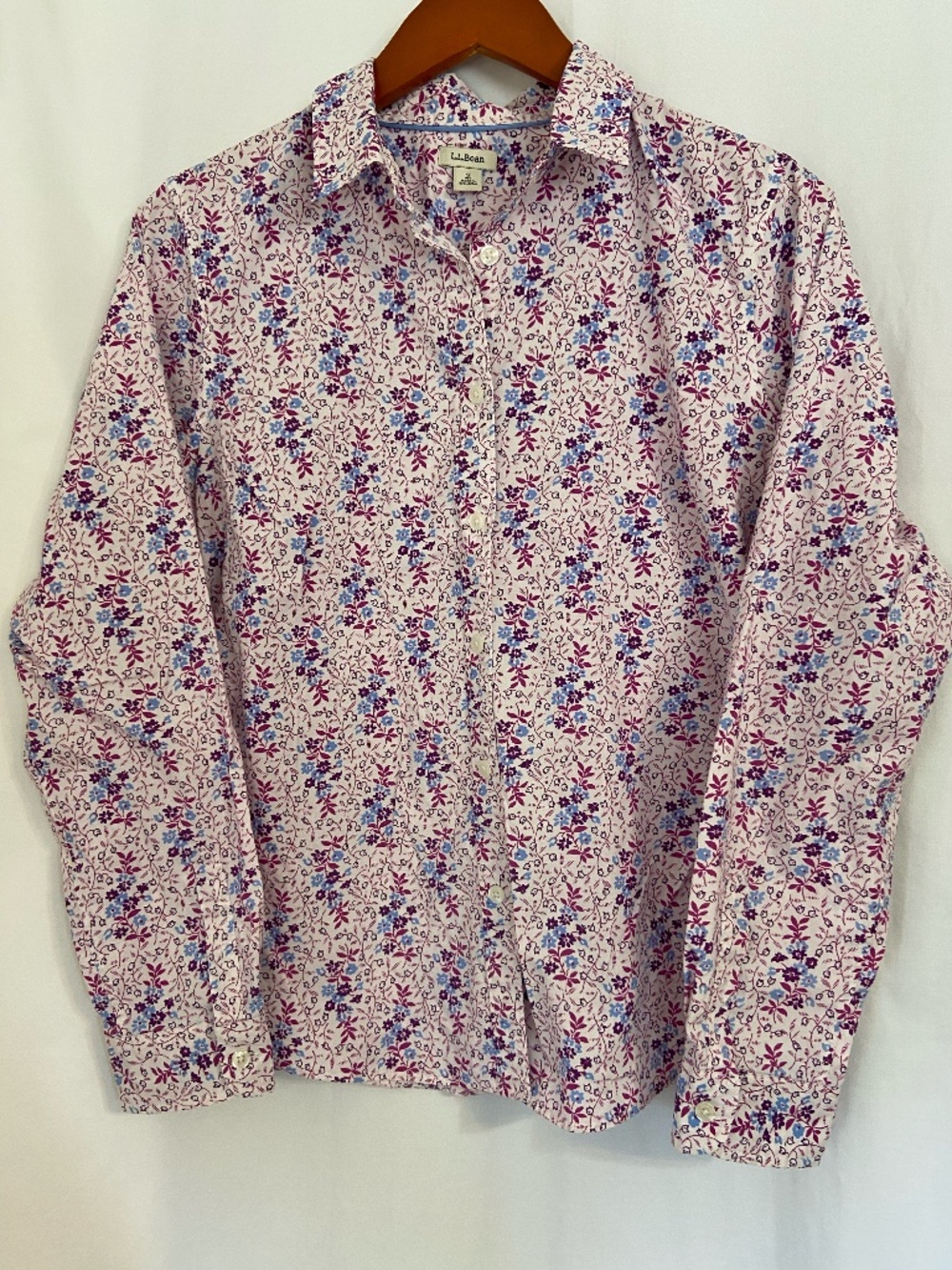 L.L. Bean Women's Small Wrinkle Free Long Sleeve Button Up Purple/Blue Floral